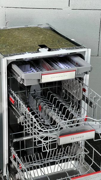 Вузька! Посудомийна машина від BOSCH SPV6ZMX23E PM0014 фото