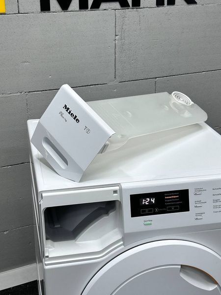 Максимально потужна сушильна машина mi. TKB 150 WP A++ / компресорна S0038 фото