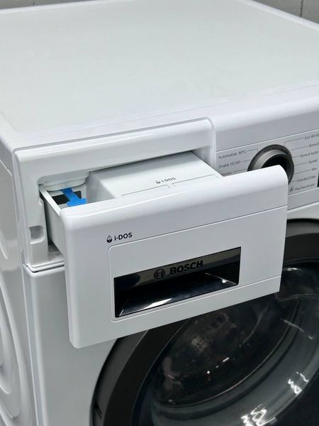 Стиральная машина Bosch серии 8 WAXH2KOLSN P0084 фото