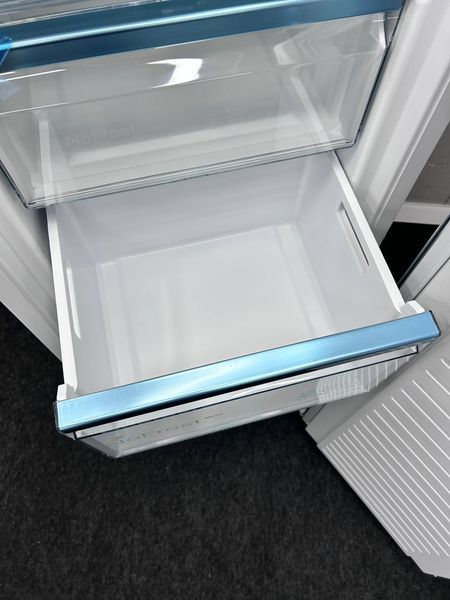 Морозильна камера Siemens GI81NVEE1 M0019 фото