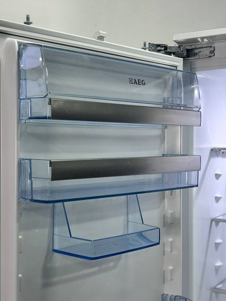 Встраиваемый холодильник AEG SKZ81800C0 H0026 фото