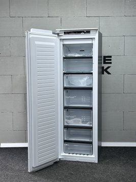 Вбудована морозильна камера Siemens GI81NHNE0 IQ700 Studio Line M0016 фото