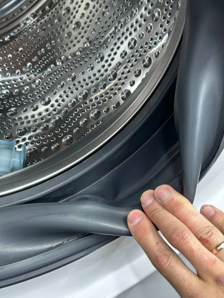 Стиральная машина Bosch серии 8 WGB244040 P0085 фото