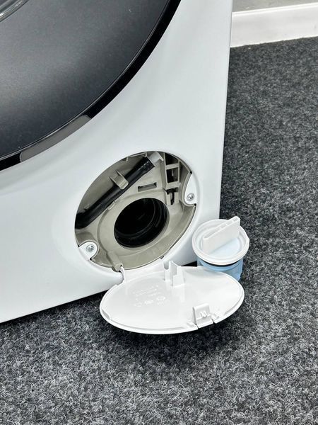 Стиральная машина Bosch серии 8 WGB244040 P0085 фото