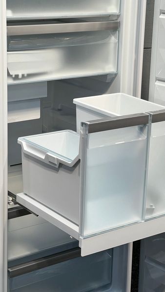 Морозильна камера FNS 7794 E M0008 фото