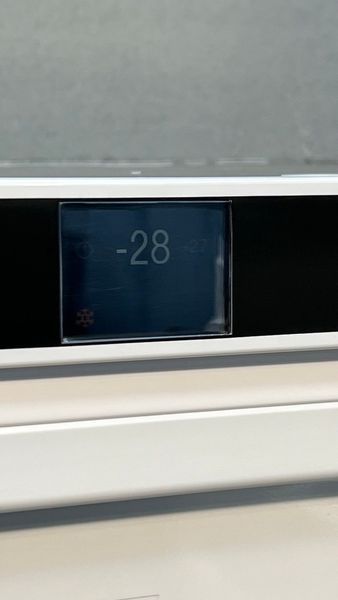 Морозильна камера FNS 7794 E M0008 фото