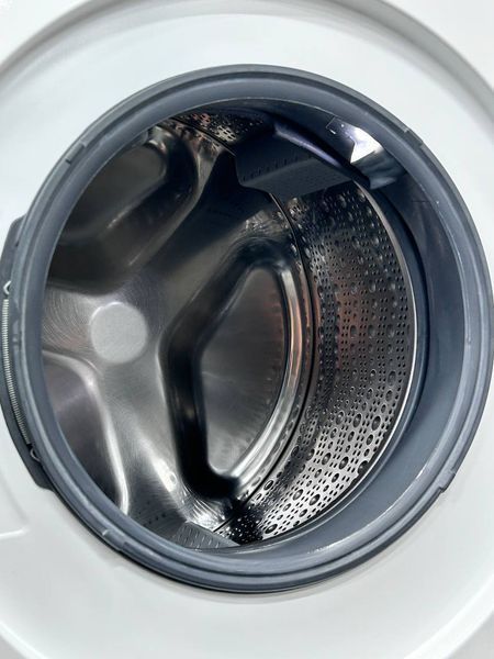 Стиральная машина Siemens IQ 800 WM14VG73EX P0058 фото