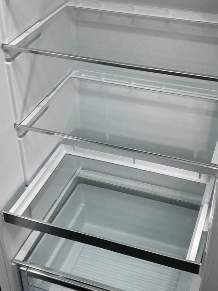 Холодильник под застройку Bosch KIR81AD30 Serie 8 H0066 фото