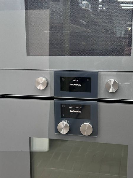 Комплект Gaggenau: духовой шкаф BOP221112 и встраиваемая микроволновая печь BMP224110 DK0026 фото