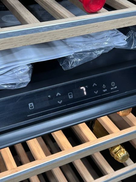 Винна шафа Bosch KWK36ABGA, винний холодильник 370л H0033 фото