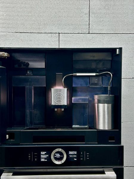 Комплект Bosch  Духова шафа HBG676EB6 та Кавомашина CTL636eb6 DK0028 фото