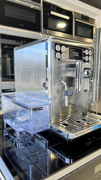 Saeco Exprelia Evo Суперавтоматическая эспрессо-кофеварка HD8857/01 K0002 фото