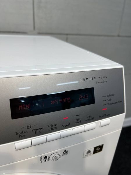 Конденсаційна сушильна машина AEG TC09H6MHP S0009 фото